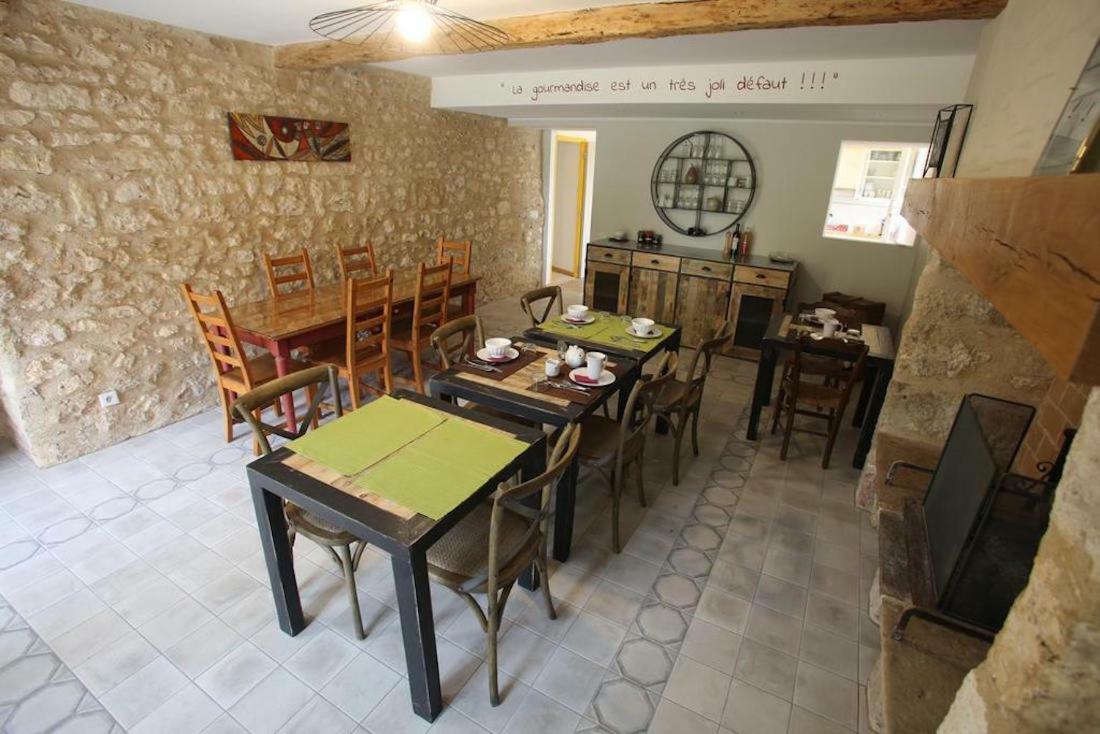Готель Le Relais D'Arzac Cahuzac-sur-Vere Екстер'єр фото